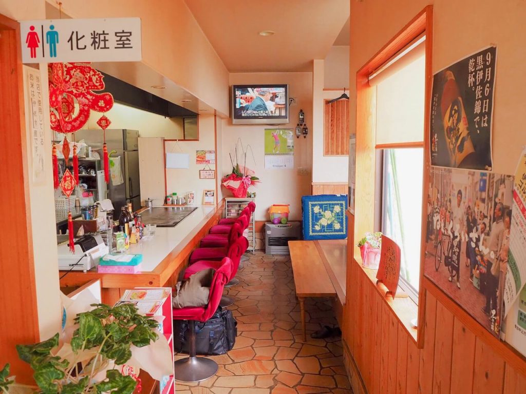 伊佐市_お好み焼き_和弘_店内