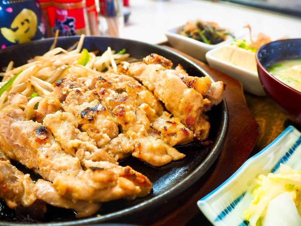 伊佐市_お好み焼き_和弘_若とりももステーキ定食