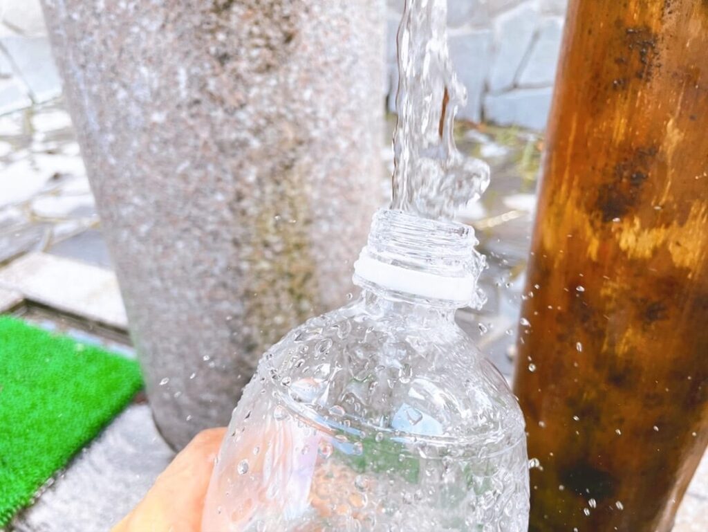 丸池湧水　水汲み場