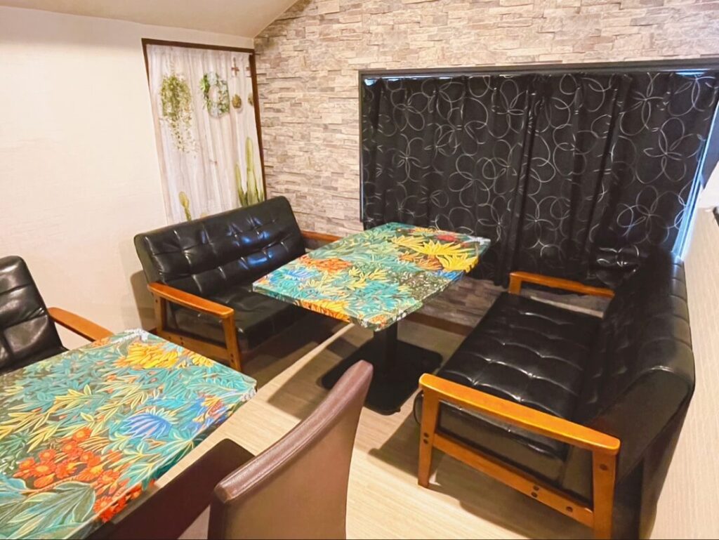 鹿児島県伊佐市 Restaurant＆Bar融合 ソファ席