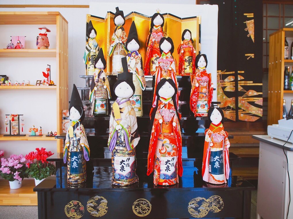 鹿児島県伊佐市_ひな祭り_福飾り_福かざり_川原商店の焼酎雛