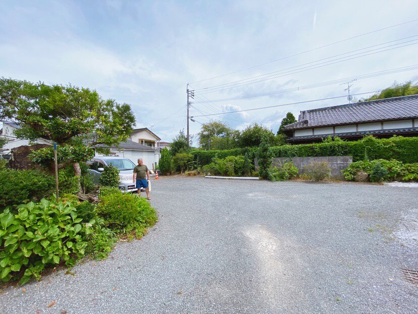 鹿児島県伊佐市_多肉植物_tani・taniプランター（たにたにぷらんたー）_駐車場
